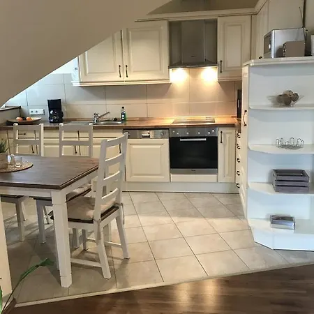 Wrangelstrasse 21a *